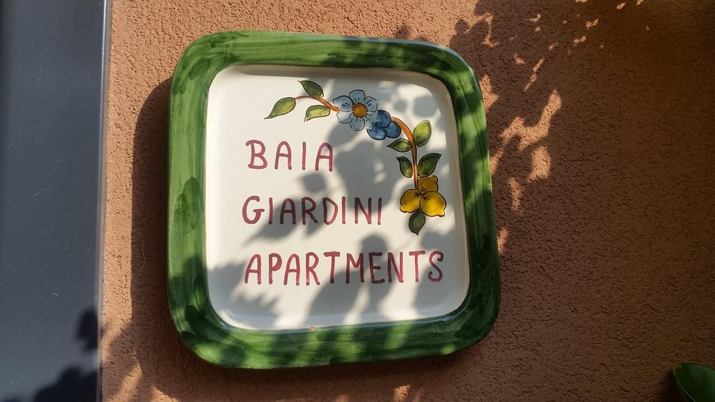 Baia Giardini Apartments Extérieur photo