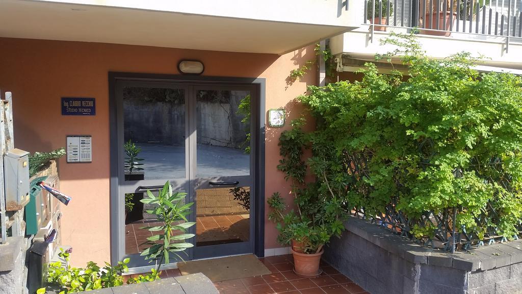 Baia Giardini Apartments Extérieur photo