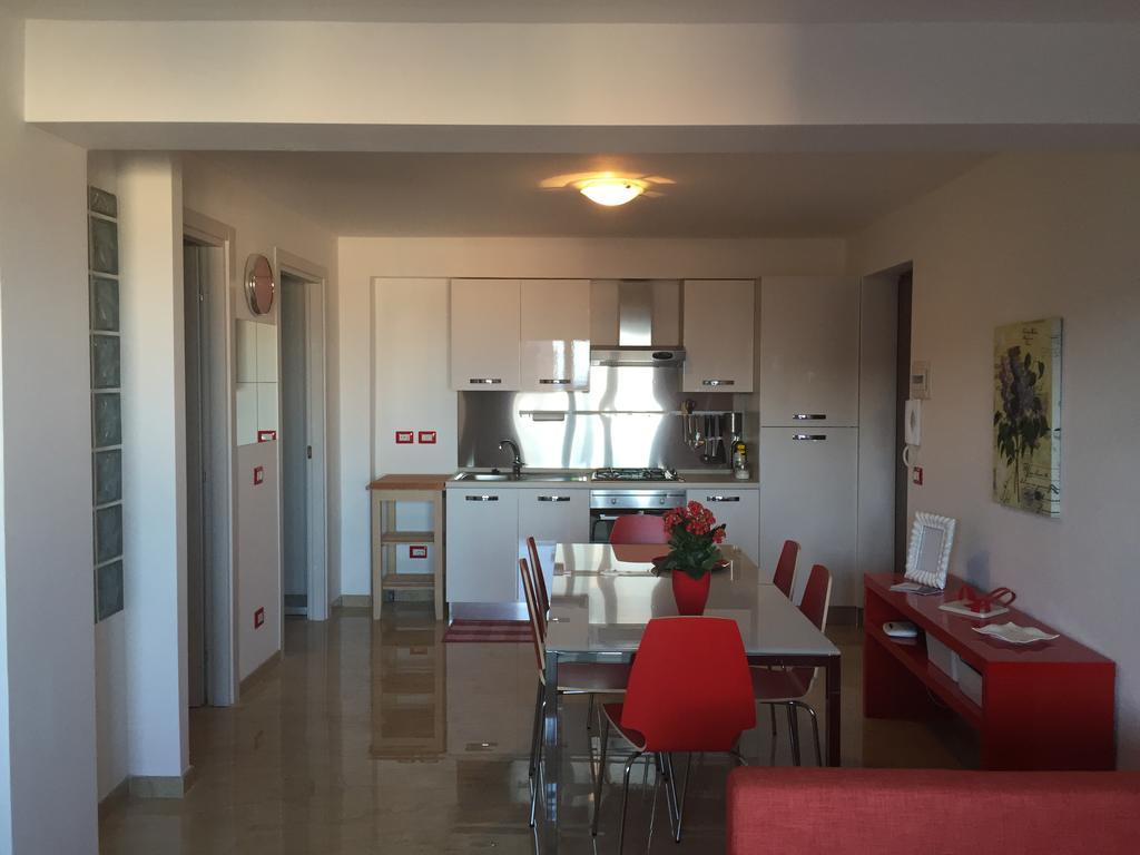 Baia Giardini Apartments Extérieur photo