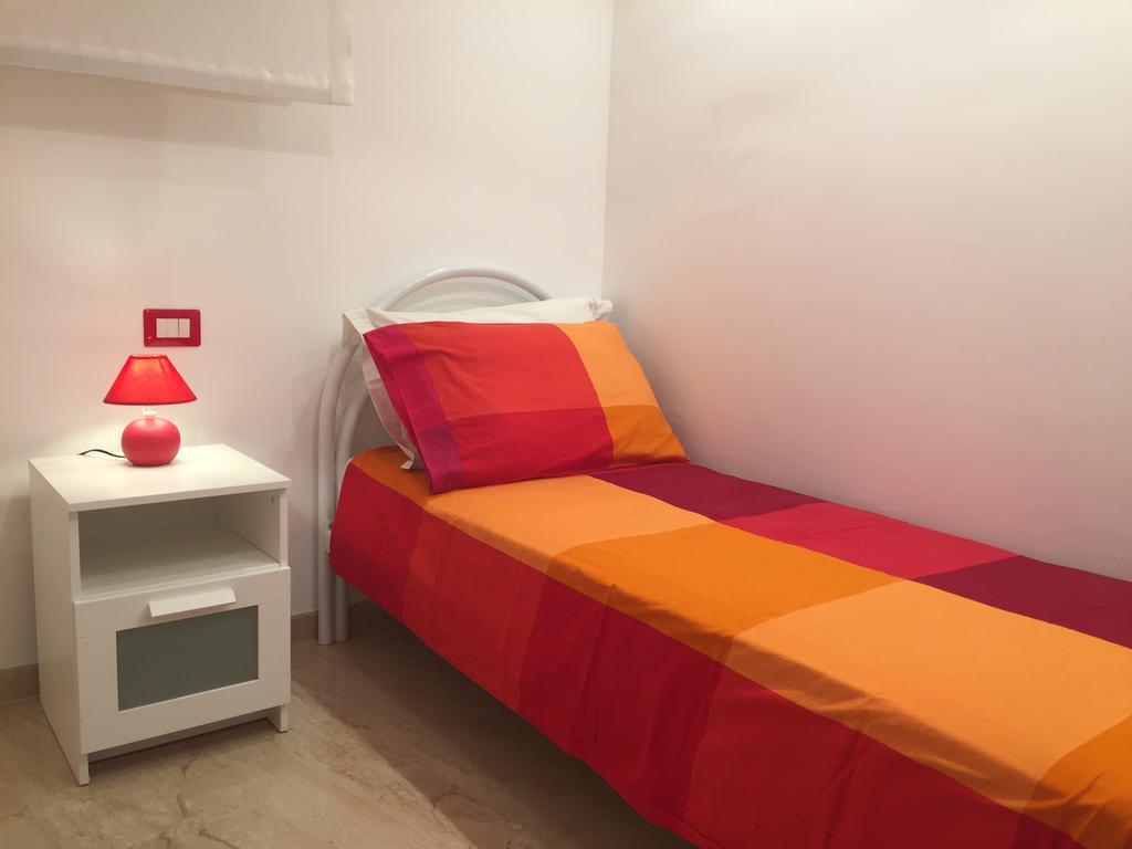 Baia Giardini Apartments Extérieur photo